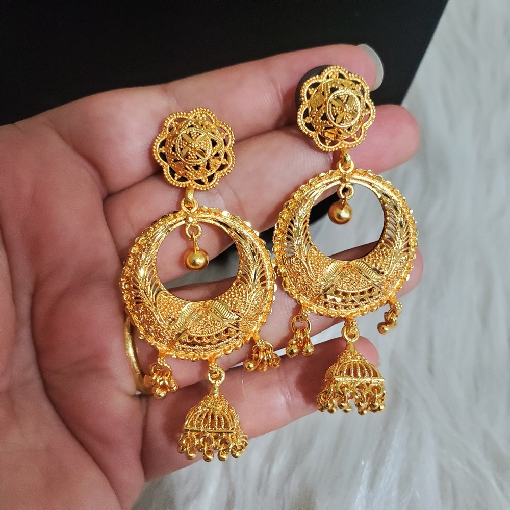 Brand new goldplated Bollywood Indian Pakistani earrings